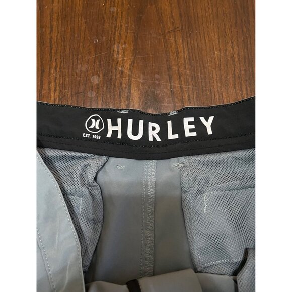 Hurley Grey Shorts Lightweight 9" inseam Pockets Skater Flat Front Casual  36 - Picture 3 of 7